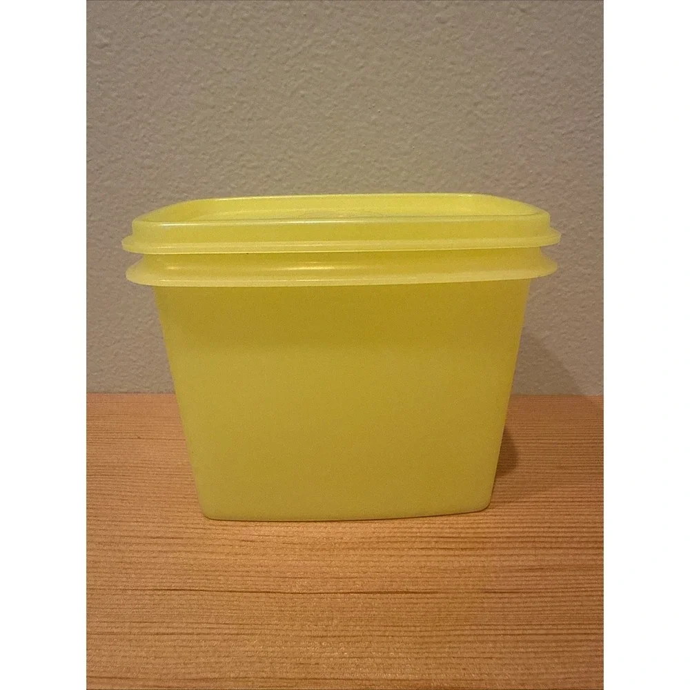 Tupperware Vintage Yellow‎ Rectangle Storage Container w/Lid #1243-2